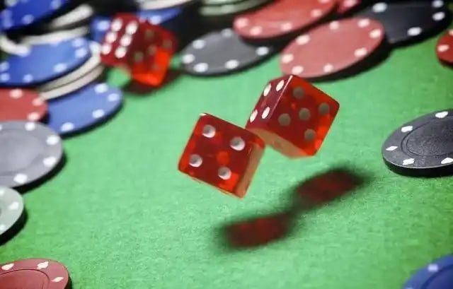 uu777 ဘင်ဂို Online Bingo Myanmar ကစားသမားများ Bingo Card ကစားနေသောပုံ